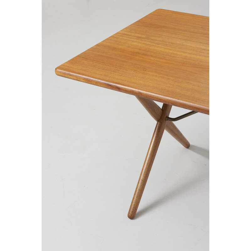 Table vintage AT 303 par HANS J. WEGNER