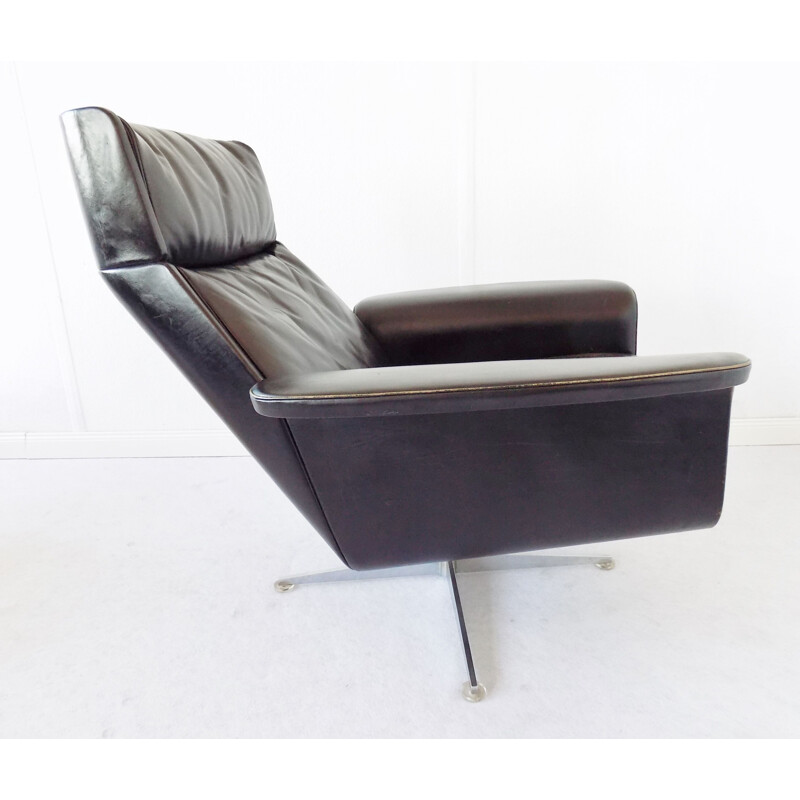 Vintage Kaufeld Siesta 62 lounge chair with ottoman by Jacques Brule