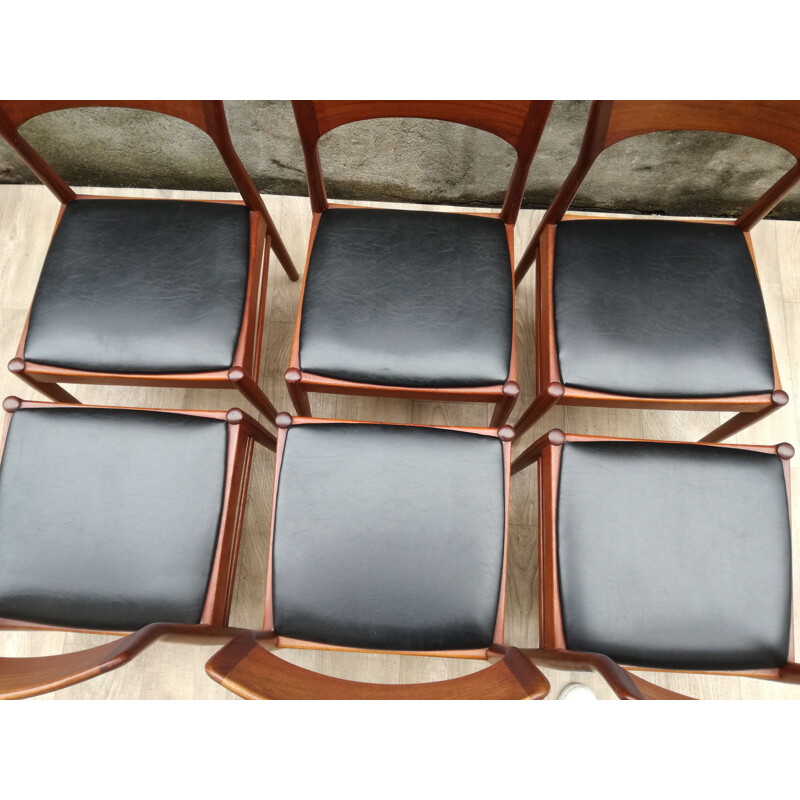 Set of 6 vintage teak chairs by Henning Kjaernulf