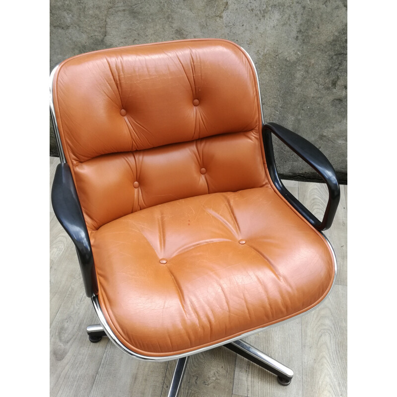 Vintage swivel leather armchair by Charles Pollock 1970