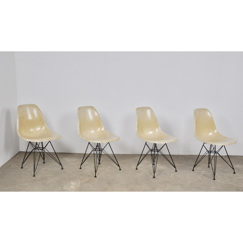 Ensemble de 4 chaises DSX par Charles & Ray Eames pour Herman Miller 1970s