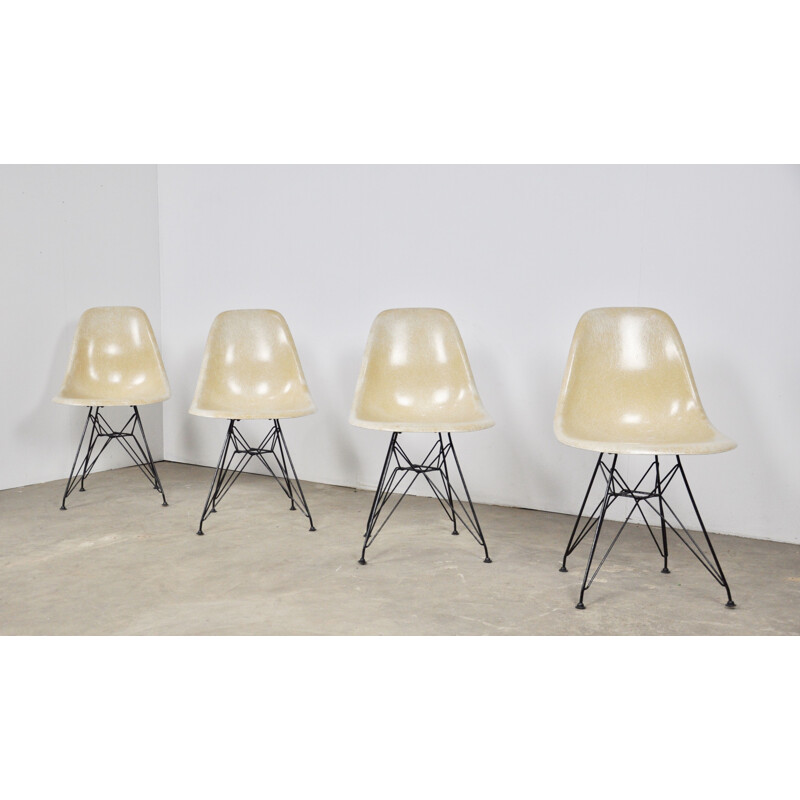 Set of 4 vintage chairs DSX by Charles & Ray Eames for Herman Miller 1970s