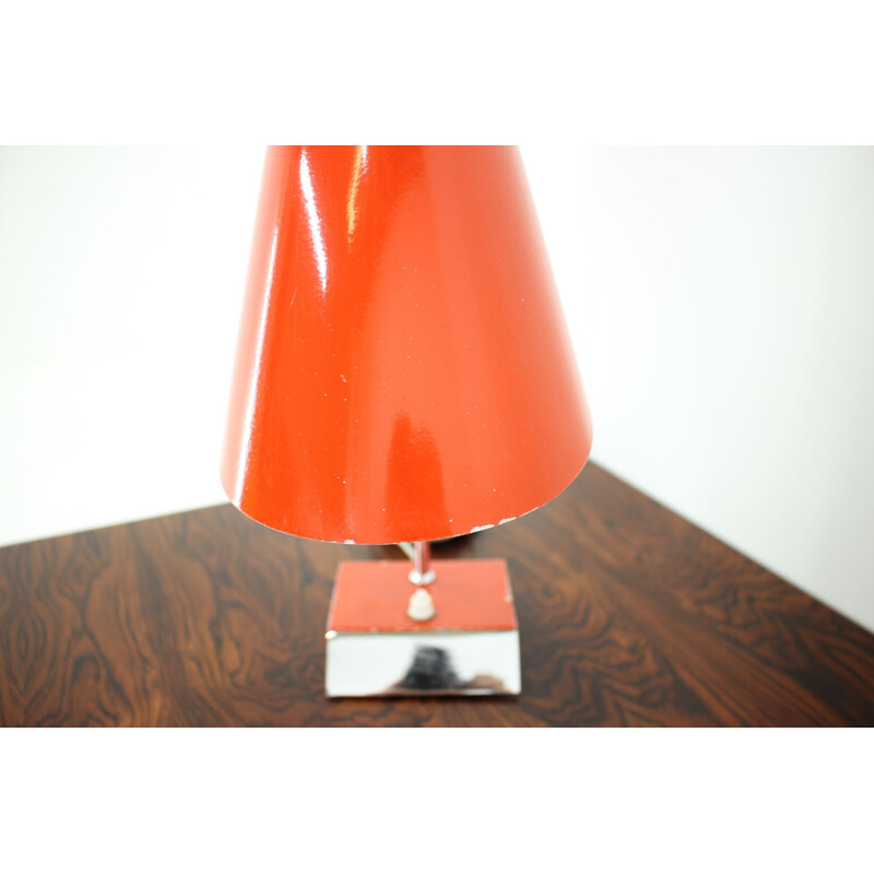 Lámpara de mesa vintage de acero rojo de Josef Hurka para Napako, Checoslovaquia 1950