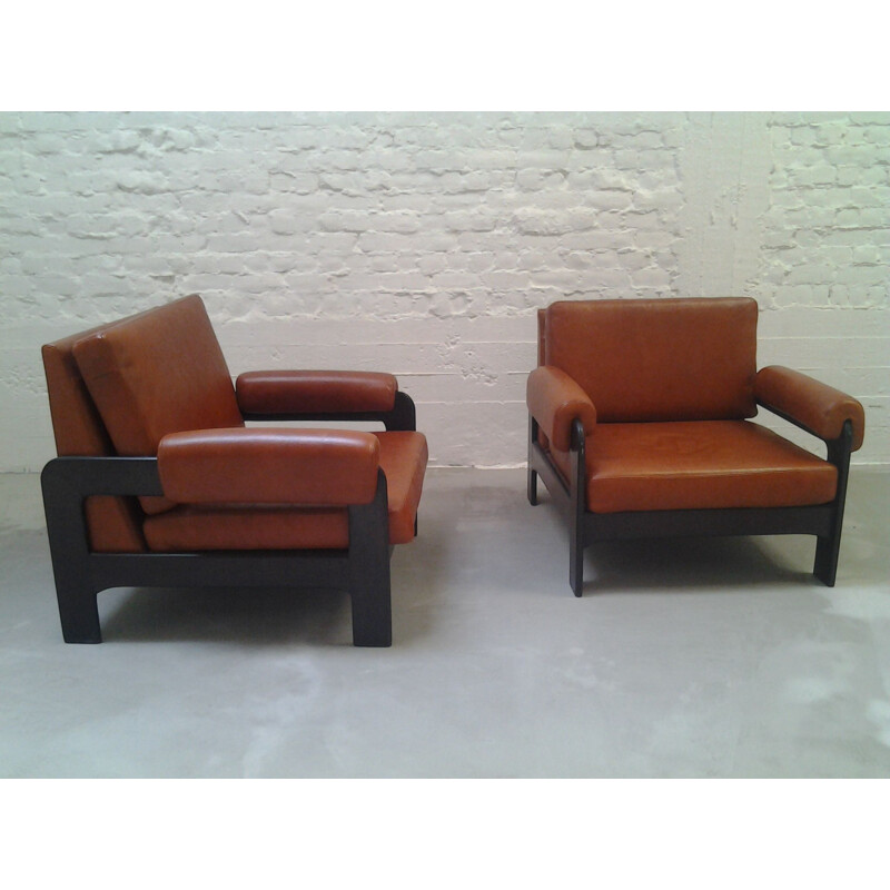 Pair of vintage armchairs in cognac leather