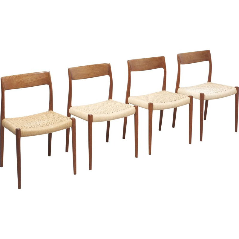 Set of 4 vintage model 77 chairs for Møller in papercord and teakwood 1950