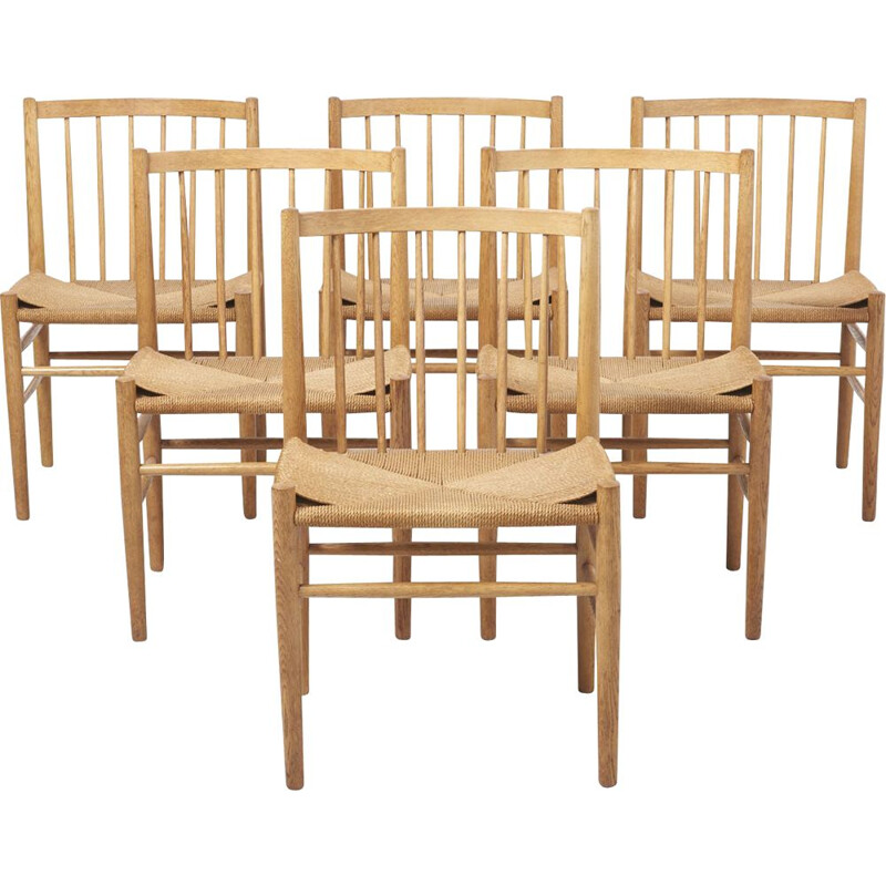 6 vintage dining chairs in oak by Jørgen Bækmark for Jørgen Bækmark. Manufactured by FDB Møbler,1950