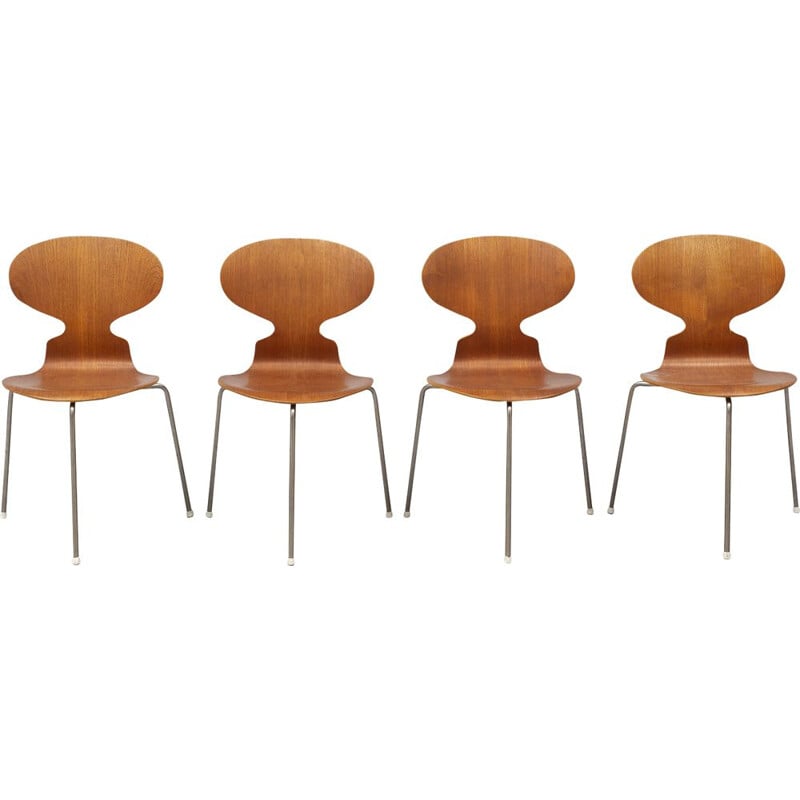 Set of 4 vintage chairs Ant by Arne Jacobsen