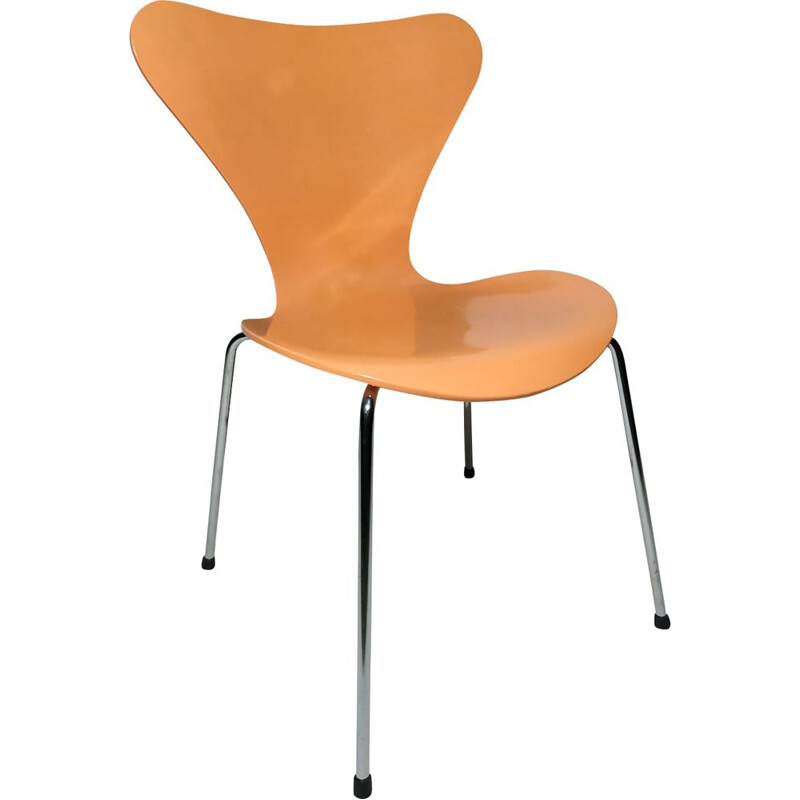 Vintage Chair series 7 by Arne Jacobsen Fritz Hansen Edition