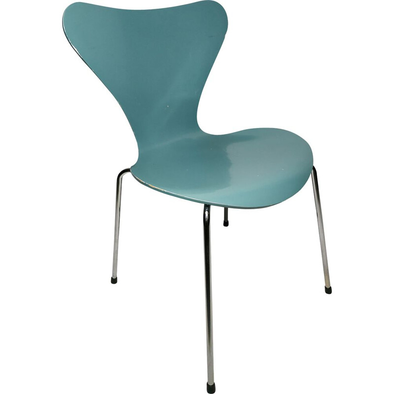 Vintage Chair series 7 by Arne Jacobsen Fritz Hansen Edition