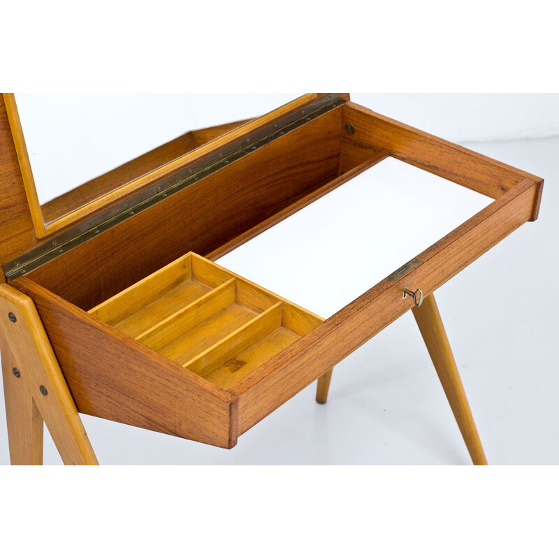 Petit bureau vintage en teck et hêtre par Yngve Ekström pour ESE Möbler