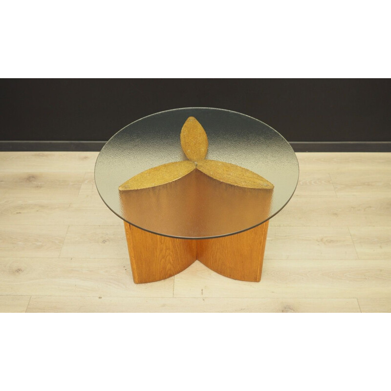 Danish coffee table in oakwood with glass top