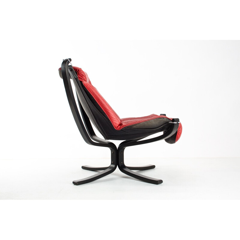 Vatne Mobler wooden and red leather armchair, Sigurd RESSELL - 1960s