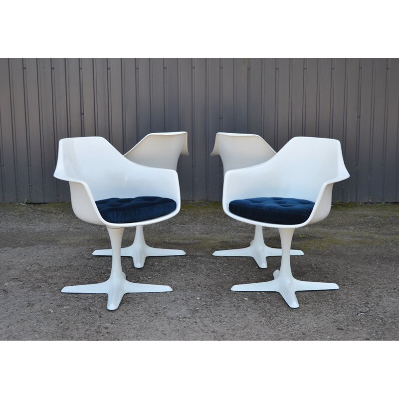 Set of 4 vintage model 116 chairs for Arkana in white plastic and metal 1960