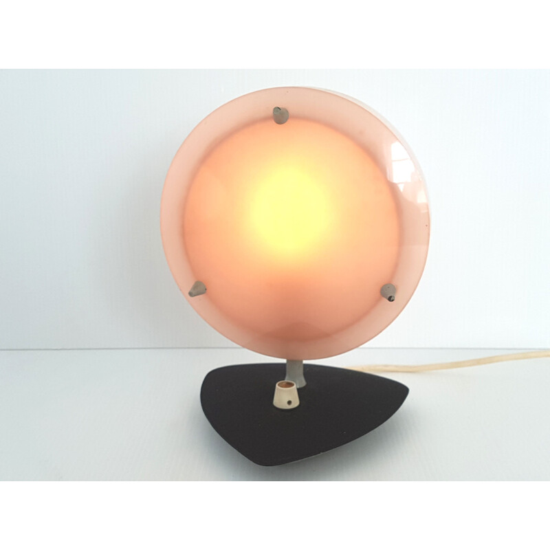 Lampe vintage italienne rose en plexiglas et acier 1950