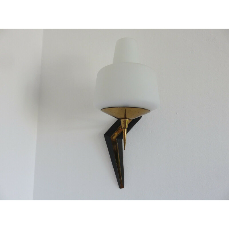 Vintage wall lamp in brass and opaline by Arlus,1950