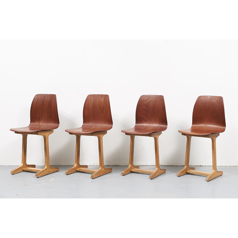 Ensemble de 4 chaises en chêne par Adam Stegner 1960