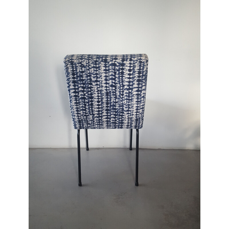Par de cadeiras de metal vintage e de tecido índigo, 1950
