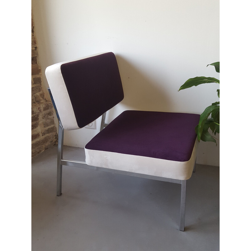 Vintage low chair white and purple France 1970s