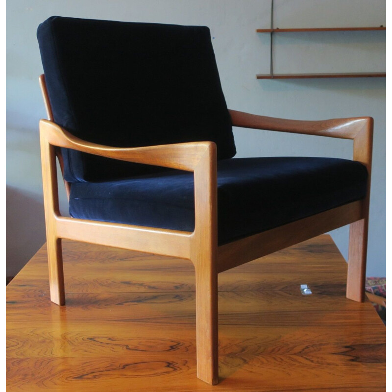 Vintage Illum Wikkelslo for Eilersen Teak Lounge Chair in Blue Velvet