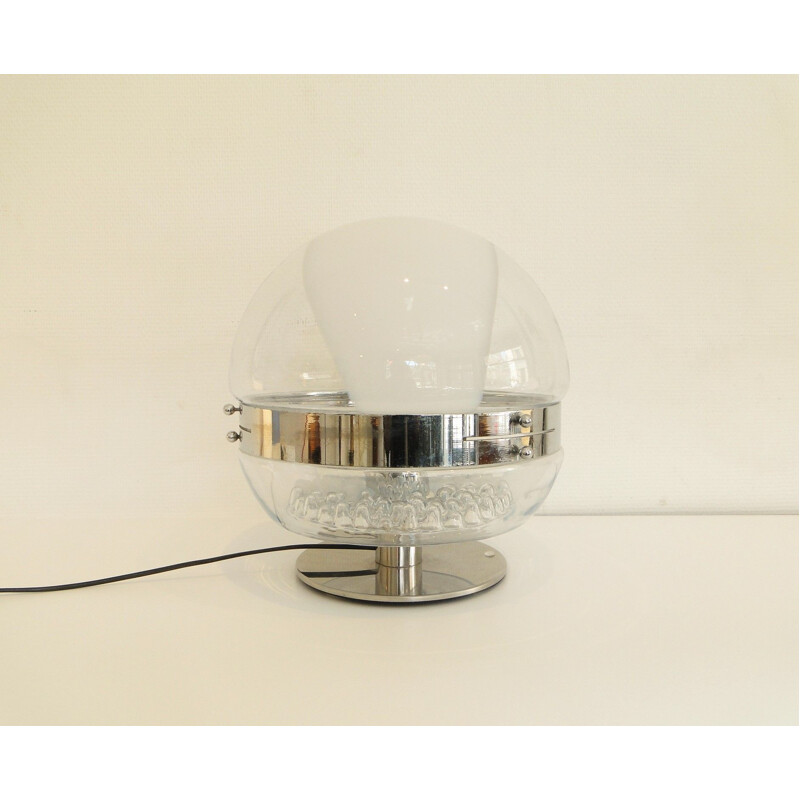 Lampe globe space age  en verre de Murano et chrome