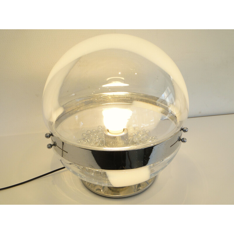 Lampe globe space age  en verre de Murano et chrome