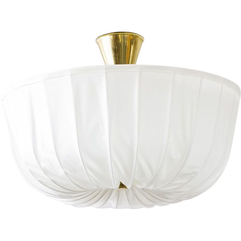 Vintage white ceiling lamp in brass and opaline