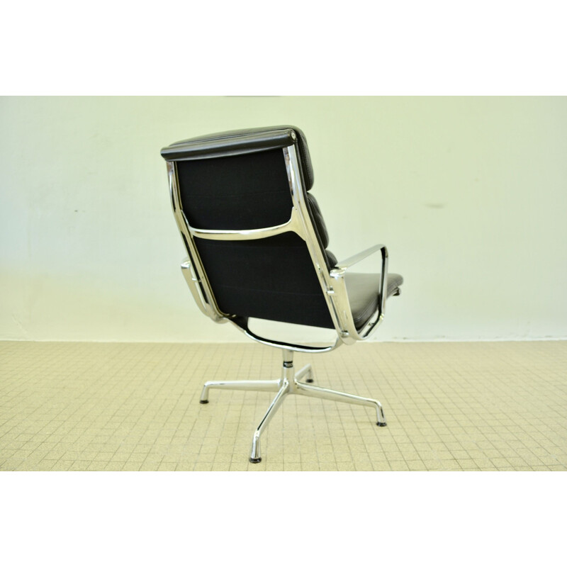 Vintage lounge chair EA216 by Charles & Ray Eames Herman Miller for Vitra 