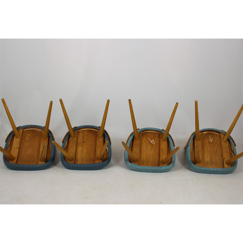 Suite de 4 chaises vintage pour Tatra en contreplaqué courbé et tissu bleu 1960