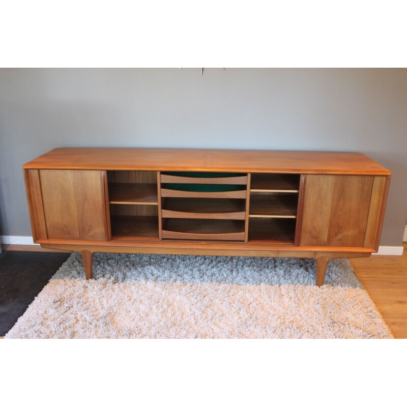 Vintage scandinavian sideboard for Pedersen & son in teak 1960