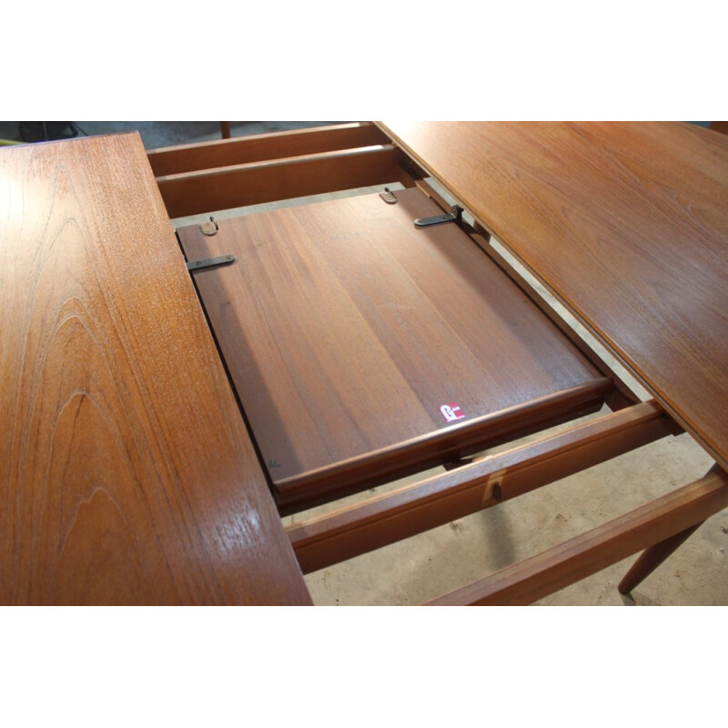 Vintage oval dining table in teak by G-Plan,1960