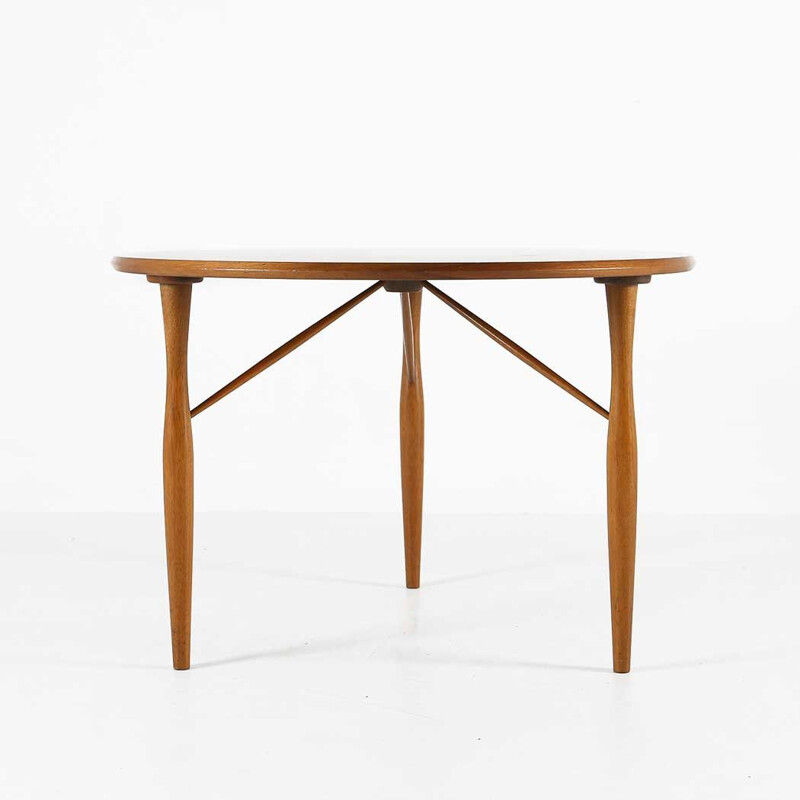 Mesa de café redonda escandinava de madeira, 1960