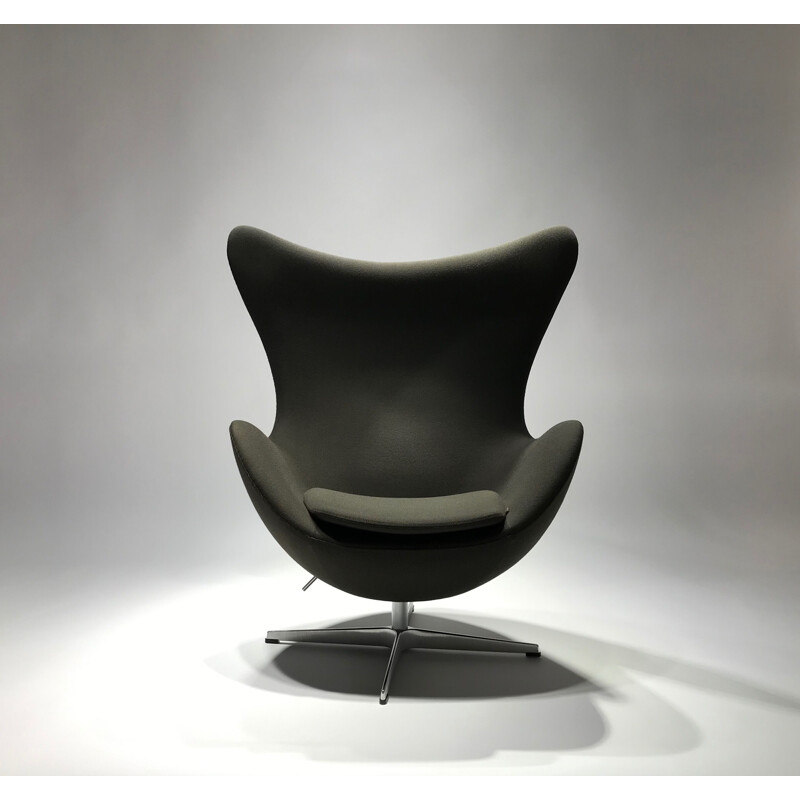 Fauteuil Egg Chair vintage édition Fritz Hansen Design Arne Jacobsen 2010