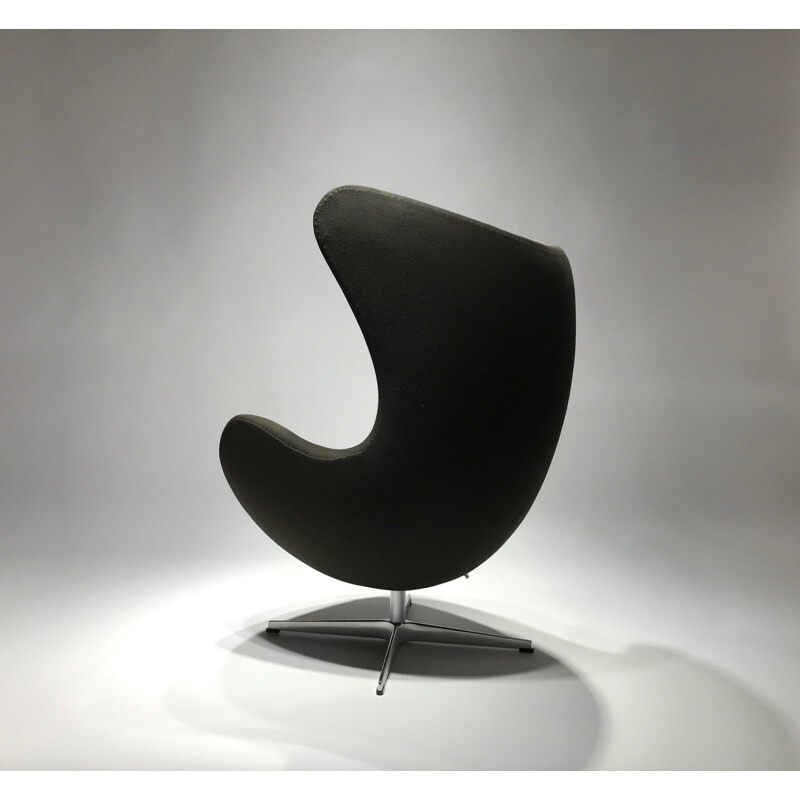 Vintage Egg Chair edition Fritz Hansen Design Arne Jacobsen 2010