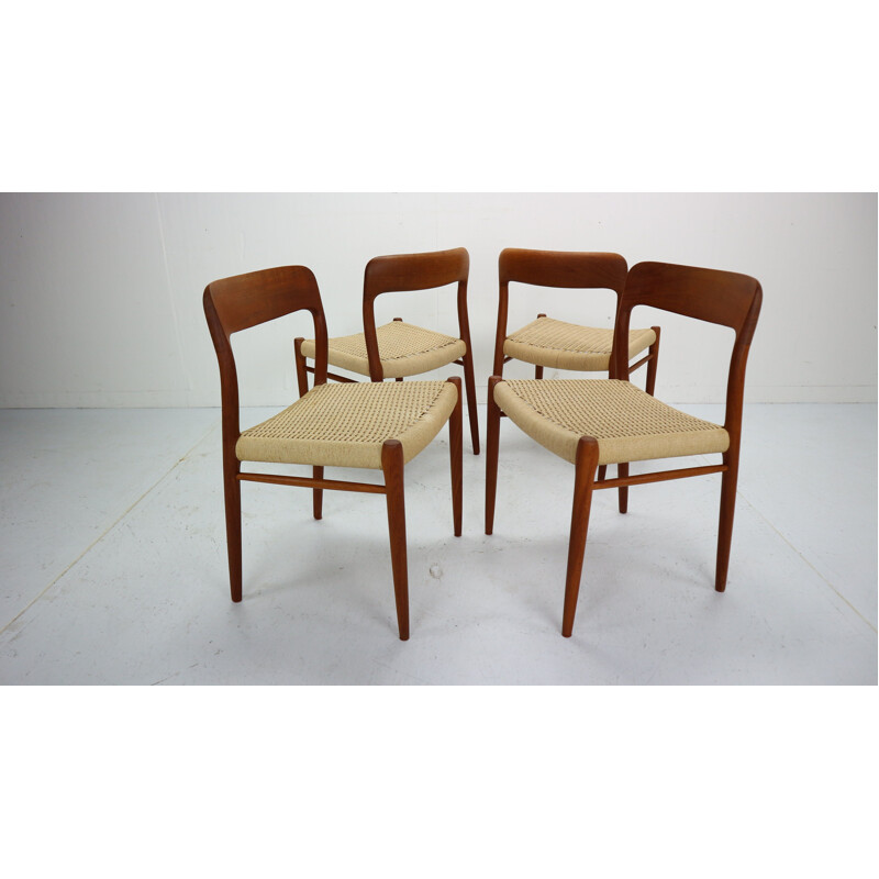 Set of 4 vintage Dining Chairs by Niels Otto Møller, Model 75, Denmark