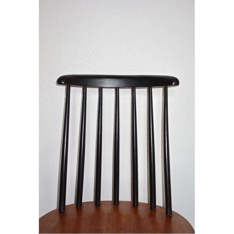 Suite de 8 chaises vintage Fanett Ilmari Tapiovaara pour Edsby Verken