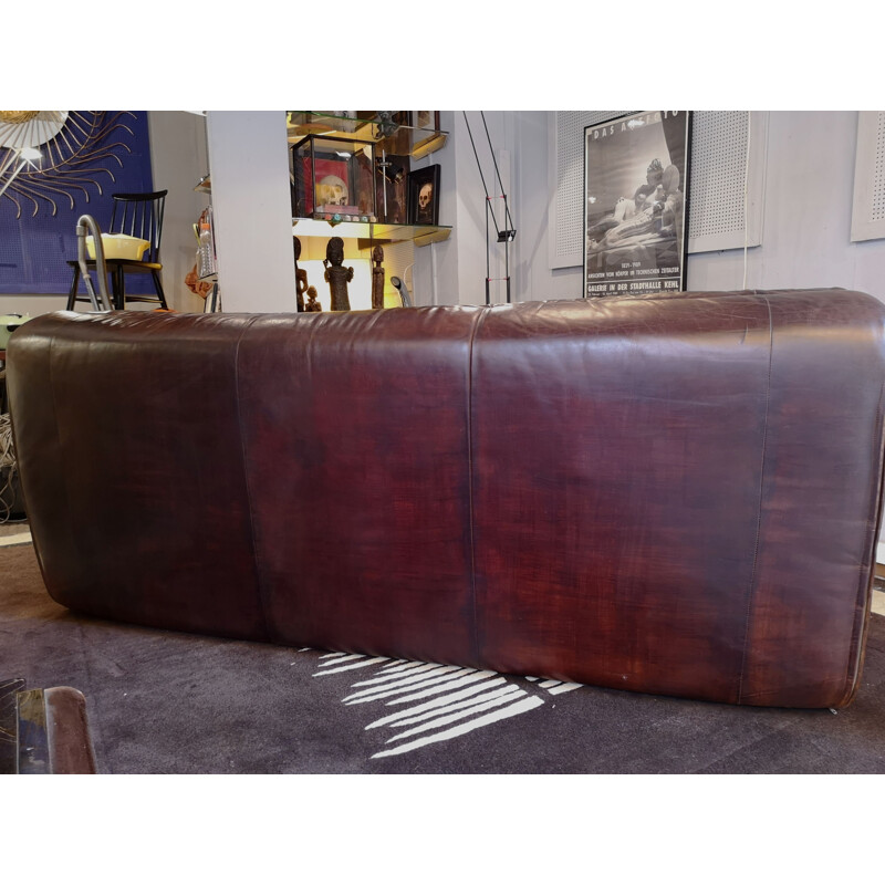 Vintage 3 seater sofa in leather from the 70s 