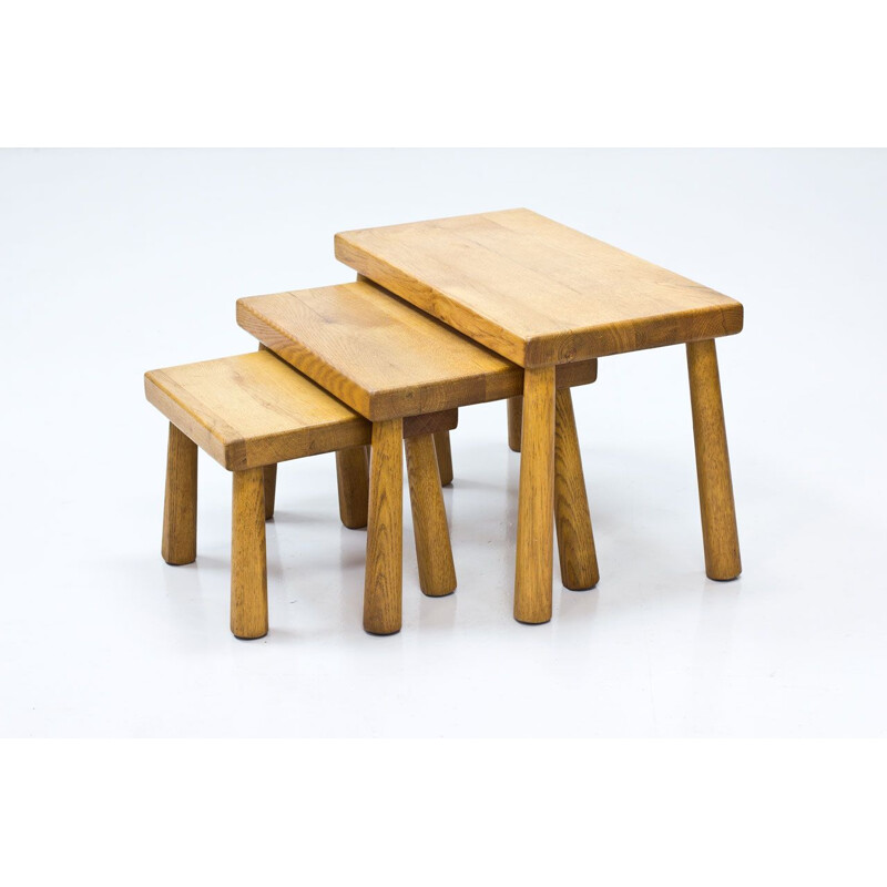 Suite de 3 tables vintage en bois de chêne 1950