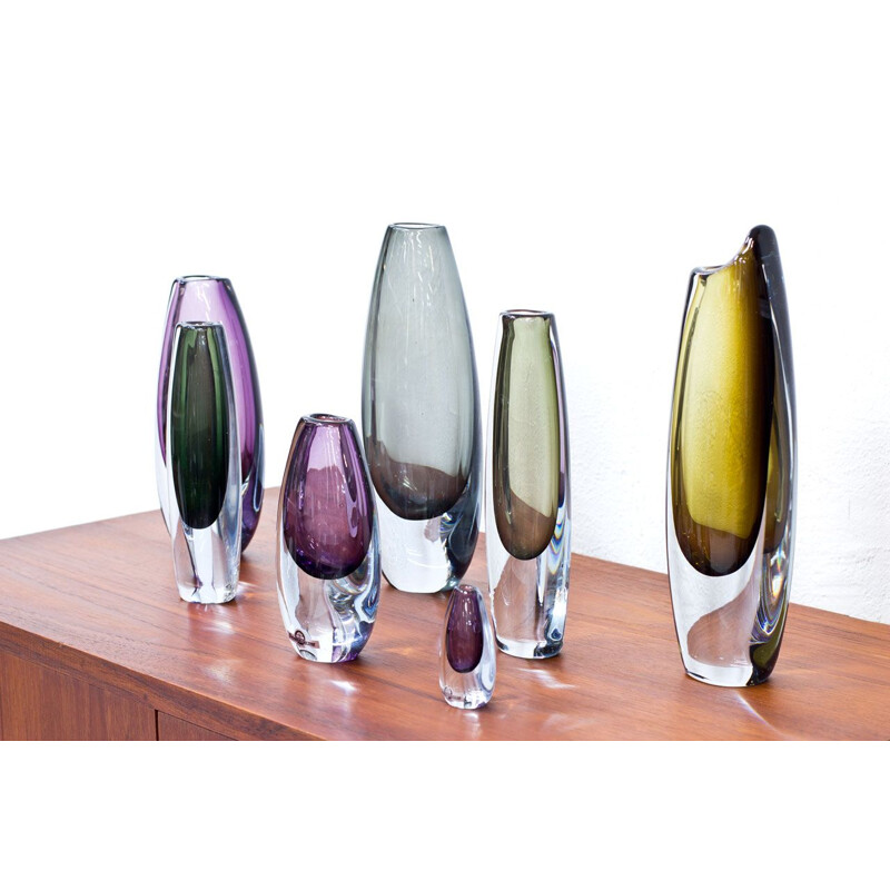 Set of 7 vintage vases for Strömbergshyttan in glass 1950