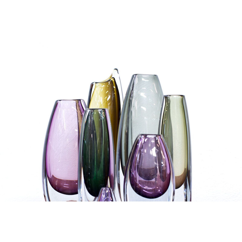 Set of 7 vintage vases for Strömbergshyttan in glass 1950