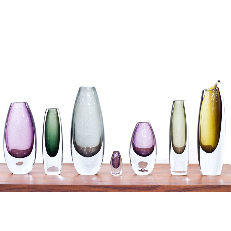 Set of 7 vintage vases for Strömbergshyttan in glass 1950