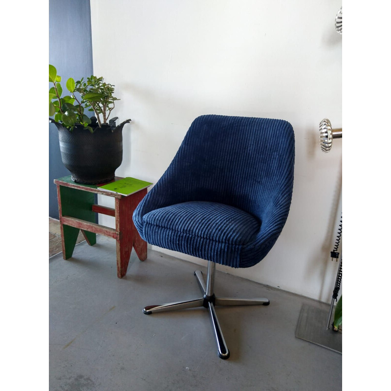 Fauteuil vintage français pivotant en tissu bleu 1970