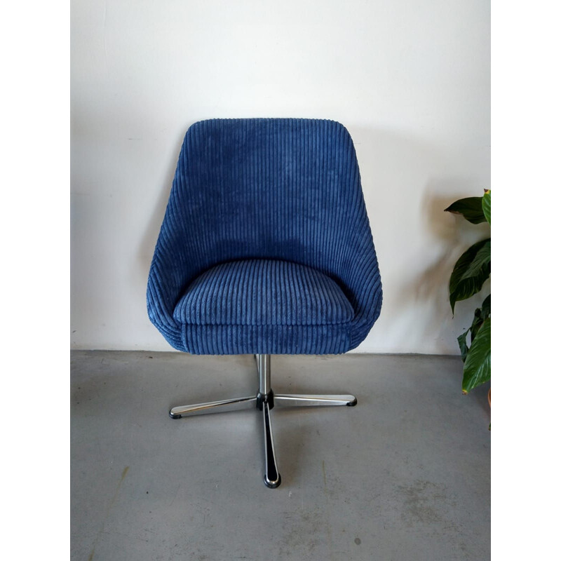 French vintage swivelling armchair in blue fabric 1970