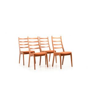 Suite de 4 chaises vintage Kai Kristiansen en teck