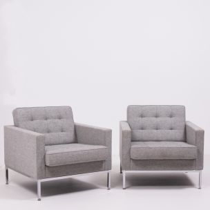Vintage pair of armchairs in grey wool by Florence Knoll