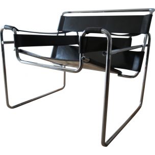 Vintage Wassily B3 leather and chrome chair by  Marcel Breuer for Knoll