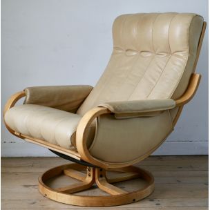 Vintage Ingmar Relling Orbit swivel chair for Westnofa