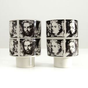 Suite de 4 tasses vintage porcelaine Uomini Illustri par Pietro Annigoni pour Porcellane Arte Eva Sud