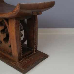 Vintage ghanaian stool in wood 1960s