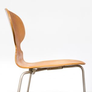 Suite de 4 chaises vintage Fourmi 3100 pour Fritz Hansen