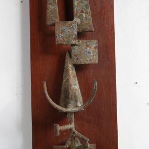 Escultura mural vintage de Buck en bronce 1960